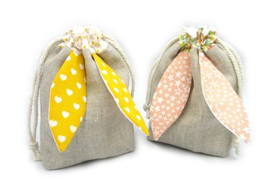 Pochette oreilles de lapin lin jaune corail, pour mettre des petites bricoles ou des chocolats