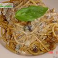 Spaguetti à l'aubergine et au bleu d'auvergne.