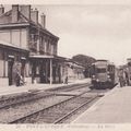 Autorail en gare de Pont l'Evêque, en carte postale
