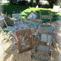 une brocante avec de jolies vieilleries ...