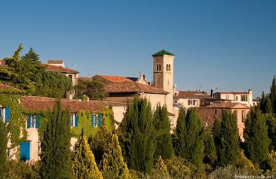 Aups, aux portes du Verdon