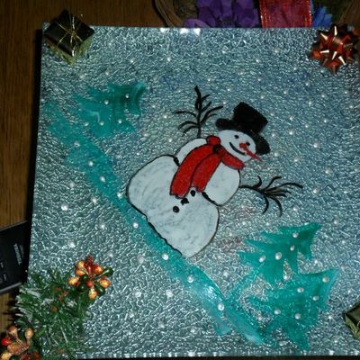 assiette de décoration de table avec bonhomme de