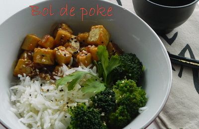 Bol de "poké" végétarien, sans gluten et sans lactose