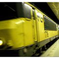 Amsterdam - NL - Train jaune