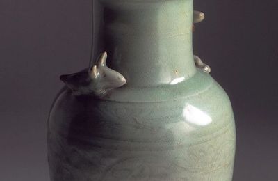 Lidded Funerary Urn (Hu) with Bird, Dogs, and Lotus Scrolls, early Southern Song dynasty, about 1127-1200