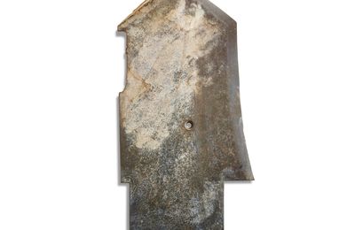 A jade ge-halberd blade, Shang dynasty (1600-1100 BC)