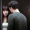 Nouveau Spot TV de Fifty Shades : La scène de l'ascenseur