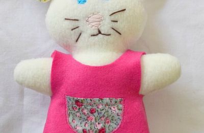 Peluche 'Lapin rose'