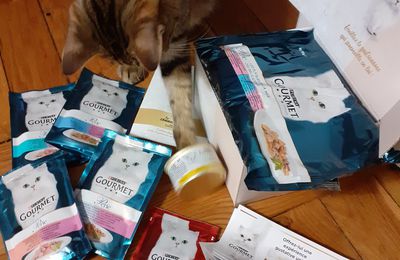 Test produit : Aliments pour chat "Gourmet" chez PURINA 1/3 : sachet Perle