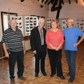 LE CONSEILLER GENERAL LAURENT LERCH ET LES SCOLAIRES EN VISITE A L'EXPOSITION SUR LA LIBERATION DE BOURBACH-LE-HAUT 