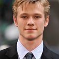 Lucas Till, Alex Pettyfer ou Jeremy Irvine pour Four