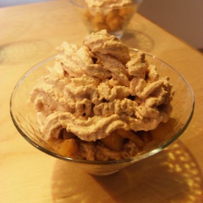 Pommes caramélisées avec son espuma de Carambar