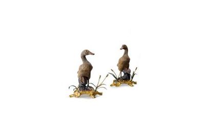 Paire de canards, paire de vases carpes et petit Putai en porcelaine de Chine à montures de bronze doré d'époque Louis XV