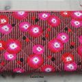 VENDUE - Trousse Matelassée rose à fleurs