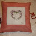 Coussin hardanger Coeur fleuri