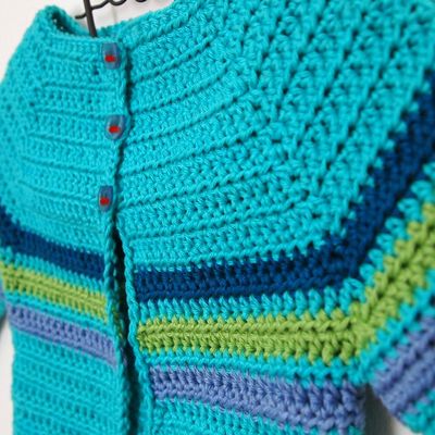 Mon premier gilet au crochet selon la recette de Bliss Cocotte.