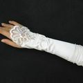 - 50 % Gants de mariée blanc ou ivoire (réf gant-d-1)