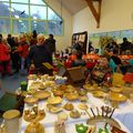 UN MARCHÉ DE NOËL TRÈS ANIMÉ ET COLORÉ A BOURBACH-LE-HAUT 