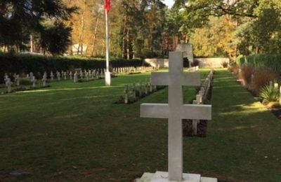 Lundi 11 novembre 2019 à Londres commémoration du souvenir du 346 Guyenne et 347 Tunisie