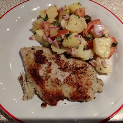 Řízky, schnitzel et salade de pommes de terre 