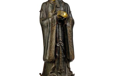 Grande statue de dignitaire en bronze partiellement doré, Chine, dynastie Ming, XVIIème siècle
