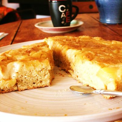 Gâteau vegan renversé à l'ananas 