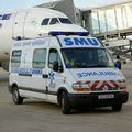 Ambulance du SMU de l'aéroport de Roissy Charles de Gaulle, France