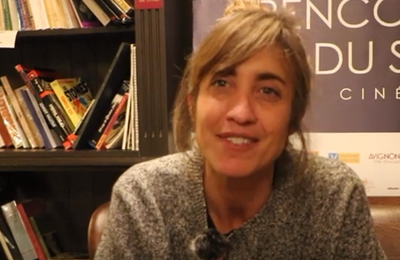 Elsa Benett,  réalisatrice  du film Des jours meilleurs: " l'alcoolisme des femmes reste un sujet très tabou!"