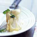 Camembert poêlé au persil frit   