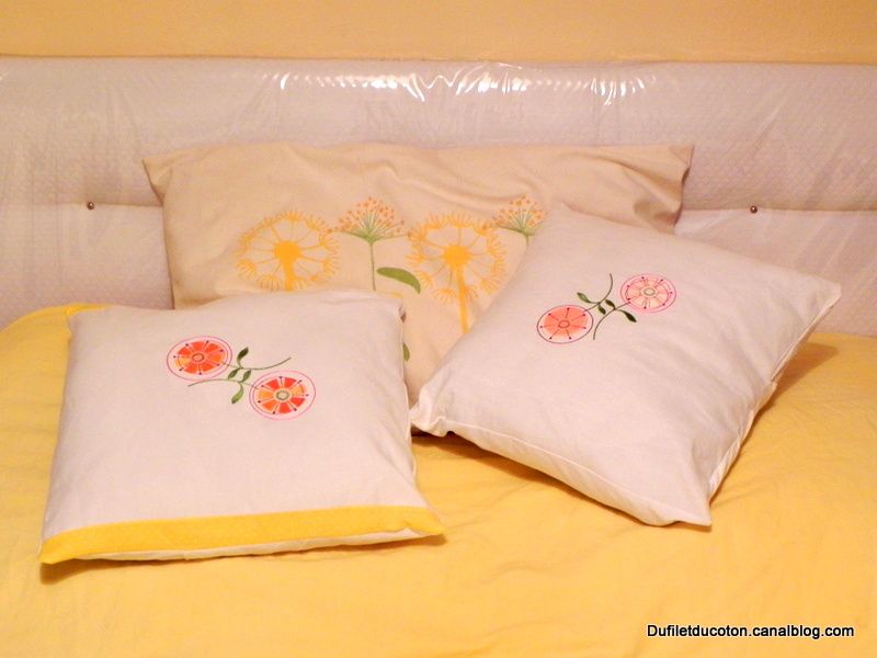 coussin, fleur, moderne, décalé, broderie machine Bernina v9