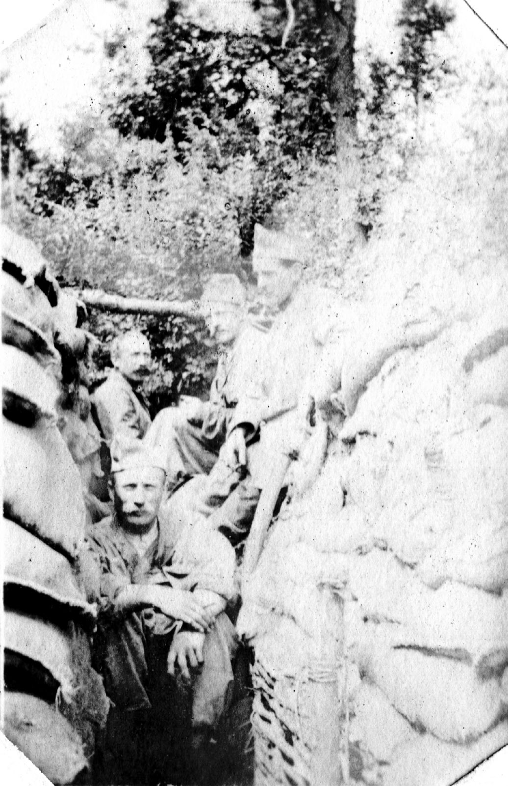 Album R. Verney p.175 droite bas