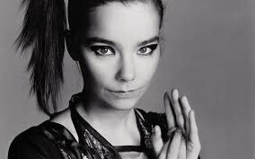 Björk : le clip de sa chanson Blissing Me a été dévoilé sur le Net !