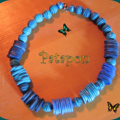 Collier bleu serpentins