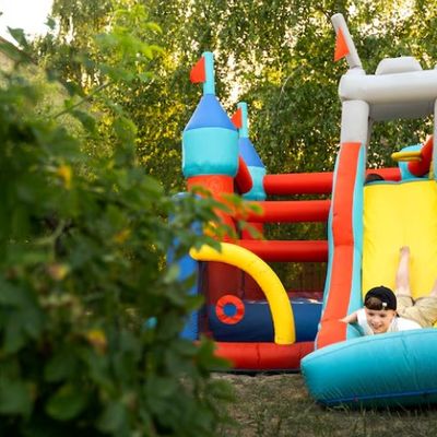 Les erreurs les plus fréquentes lors de la location de châteaux gonflables (et comment les éviter)