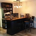 Style industriel pour ce comptoir bar