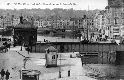 Le Pont Notre-Dame et le Bassin du Roy