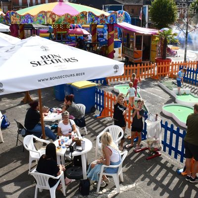 VILLAGE VACANCES ENSOLEILLÉ : APRÈS-MIDI ET SOIRÉE ANIMÉS