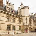 MUSEE DE CLUNY ( MUSEE NATIONAL DU MOYEN ÂGE ) PARIS