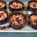 PETITS CLAFOUTIS AUX CERISES