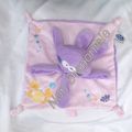 Doudou Peluche Plat Pieuvre Violet Broderie Crabe Jaune Attache Tétine Mots d'Enfants