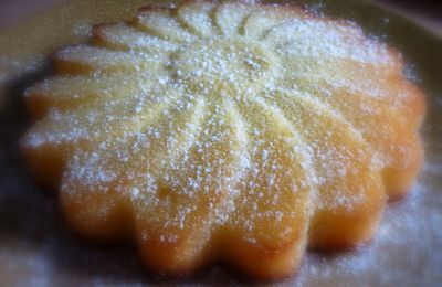 Lemon Drizzle Cake