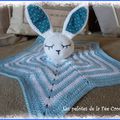 Doudou lapin au crochet