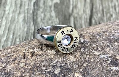 BAGUE MAGIQUE POUR AVOIR LA CHANCE DU GRAND MAITRE KPINSSOUVI TEL: +229 01 41 97 15 51