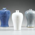 Trois petits vases, meiping, Dynastie Qing, XVIIIe siècle