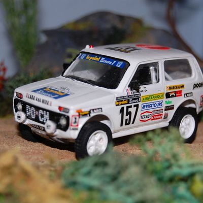 lada niva 4x4 du Paris Dakar 1983
