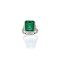 Emerald and diamond ring