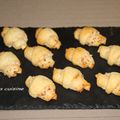 MINI CROISSANTS SURIMI ET ST MORET