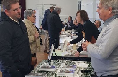 "Divergences" et "calembredaines" : les mots du salon (2)
