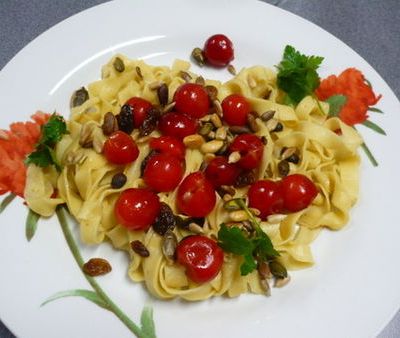 des pâtes et ..des cerises !!