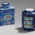 Emaux de Canton à fond bleu, XIXe siècle